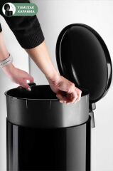 Primanova Paslanmaz Çelik Bombe Kapaklı Çöp Kovası 40 Litre Siyah