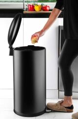 Primanova Paslanmaz Çelik Bombe Kapaklı Çöp Kovası 40 Litre Mat Siyah