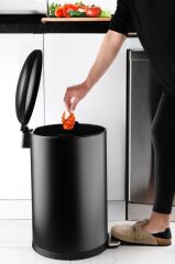 Primanova Bombe Kapaklı Çöp Kovası 30 LT Mat Texture - İç Kısım Siyah