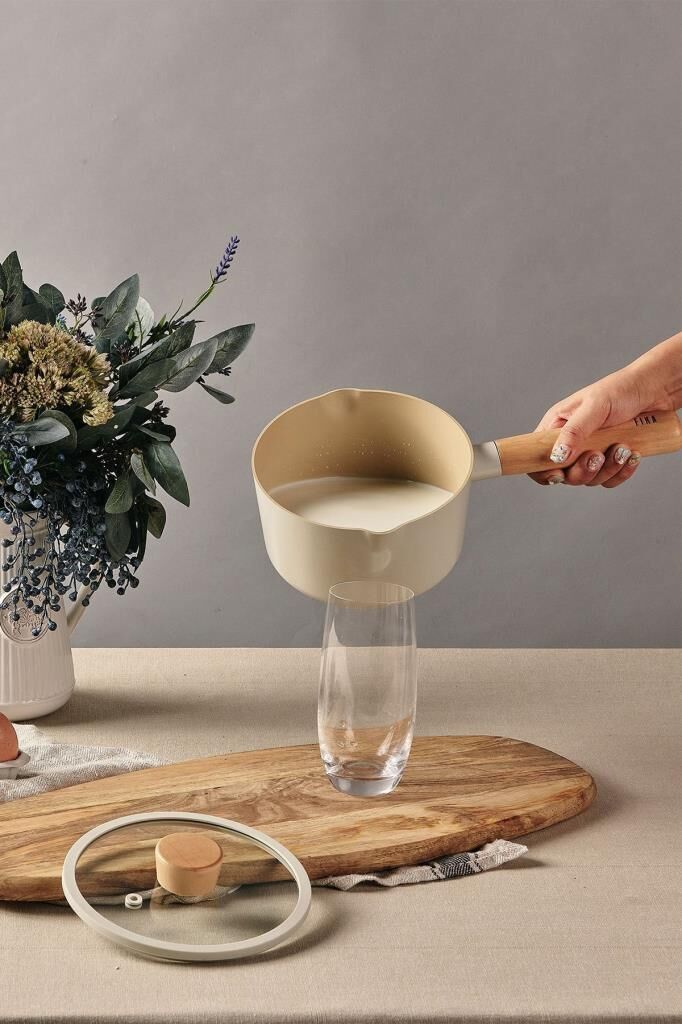 Neoflam Fika Alüminyum Döküm Süt Tavası Cam Kapaklı 16cm