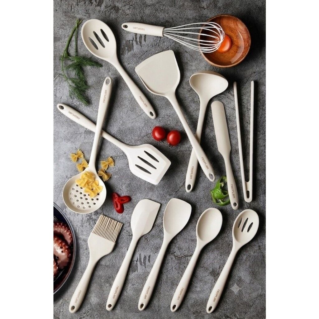Neoflam Bej Silikon 13 Parça Servis Seti Yumuşak Malzeme ile Ergonomik Kullanım