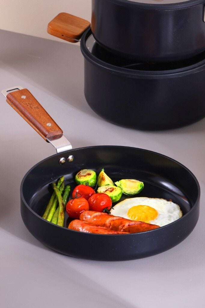 Neoflam Bien Alüminyum Döküm Tava, Siyah 24cm